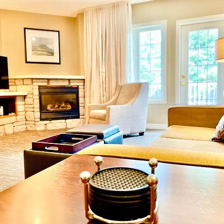 Hillside Haven: Carriage Club Resort Retreat Edgar Eksteriør bilde
